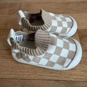 Toddler Checkered Slip-On Shoes - Tan and White Size 4
